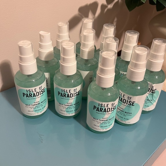 ISLE OF PARADISE • SELF TANNING WATER • MEDIUM - Picture 2 of 4